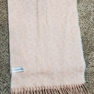 Calvin Klein Reversible Scarf